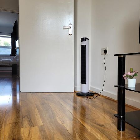 Stunning 1 Bedroom Apartment In 런던 외부 사진